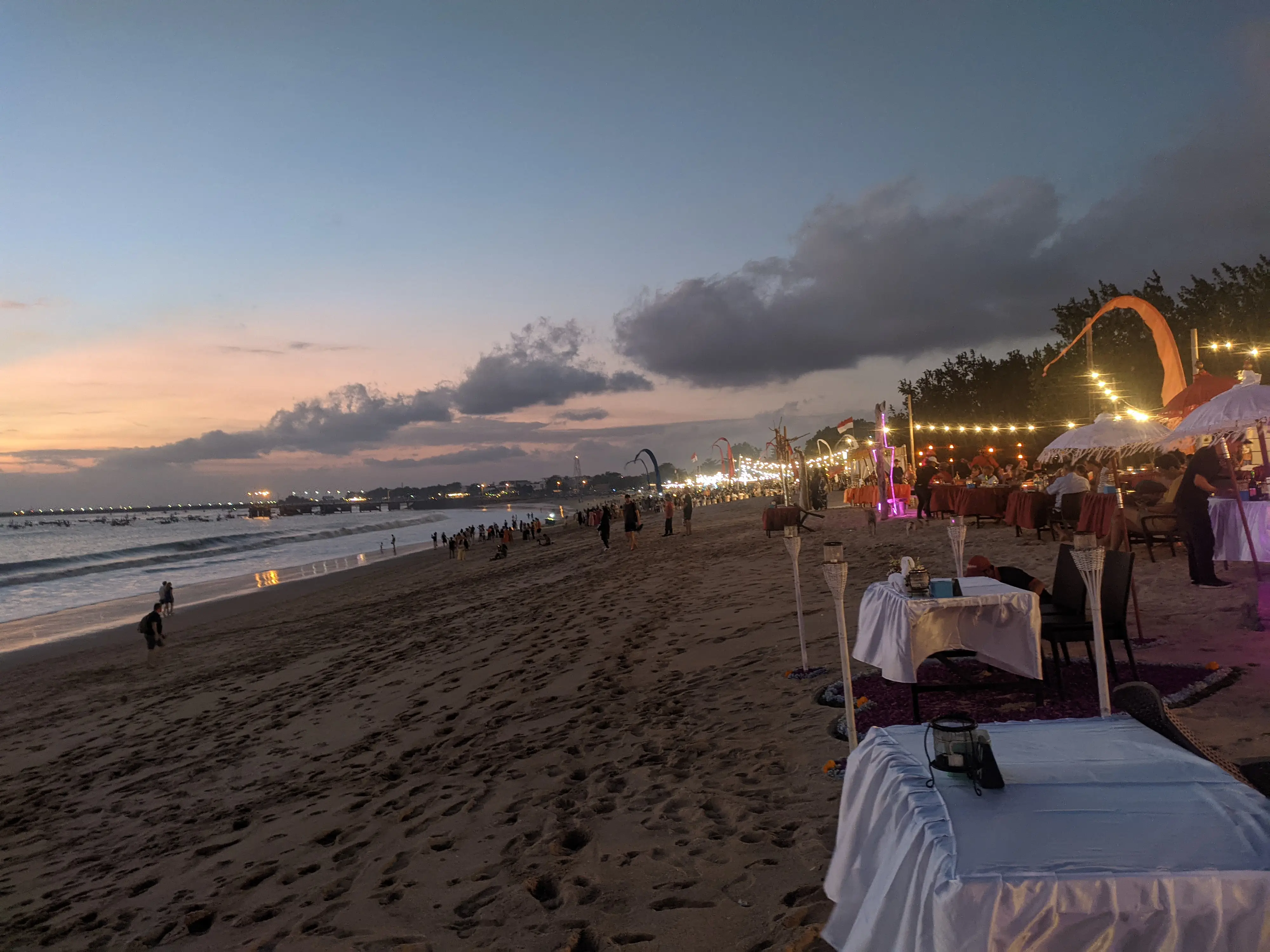 Rekomendasi Aktivitas Seru Liburan di Pantai yang Dekat Hotel di Kedonganan Bali